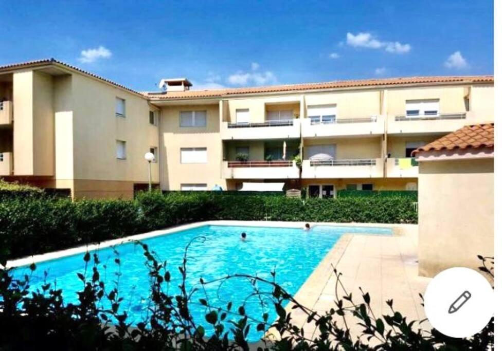 T2 Lumineux Et Piscine Apartman Montpellier Kültér fotó